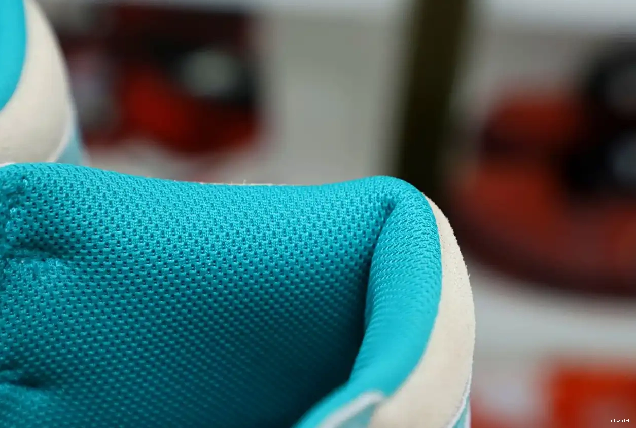 HIGH AIR GREEN' 'TURBO RETRO OG JORDAN 1 0704